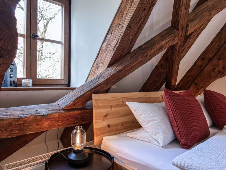 Schlafzimmer 1